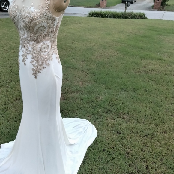 ED YOUNG FORMAL LONG DRESS SZ XS IVORY/GOLD Elegant Sexy after 5 - Picture 6 of 8